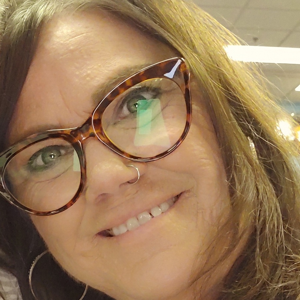 Meet your Posher, Gail